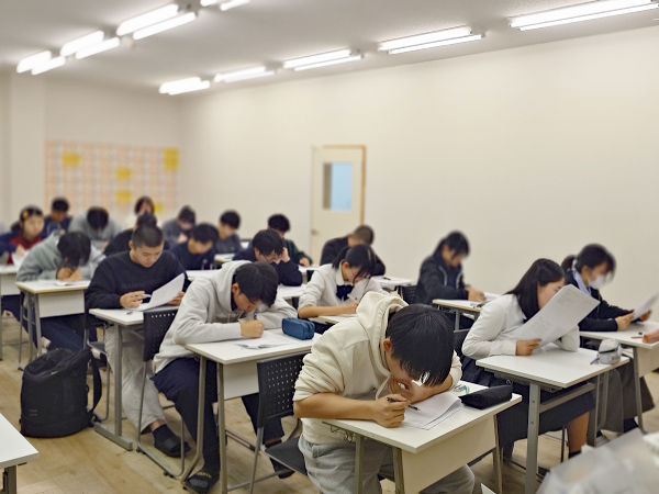 開智塾 関校 自習室